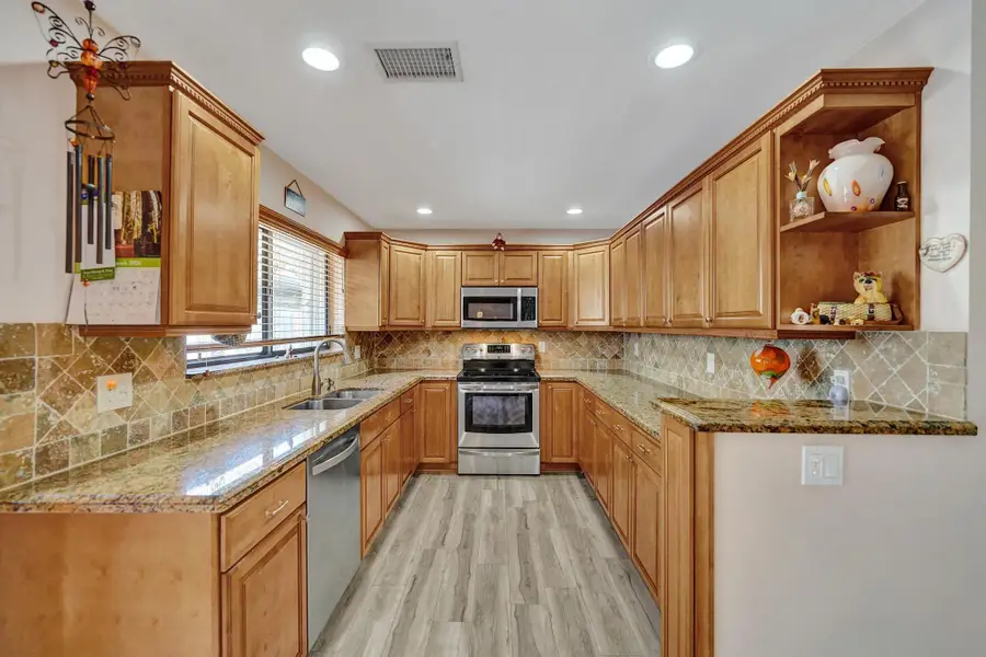 9355 NW 18th Drive, Plantation, FL 33322 - #2