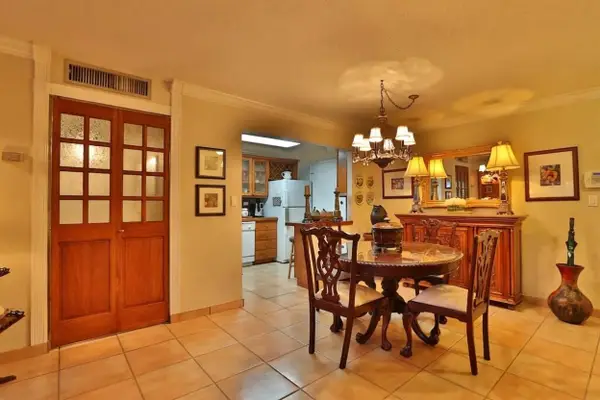 8101 SW 72nd Avenue #118w, Miami, FL 33143