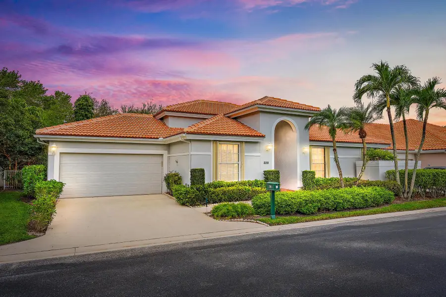 220 Eagleton Estates Boulevard, Palm Beach Gardens, FL 33418 - #2