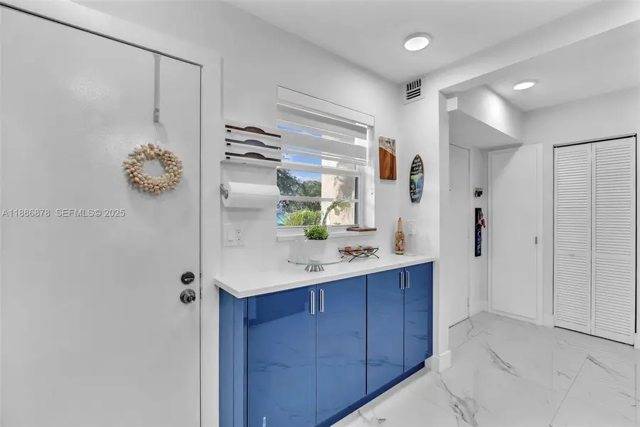 205 SE 11th Terrace #101, Dania Beach, FL 33004 - #3