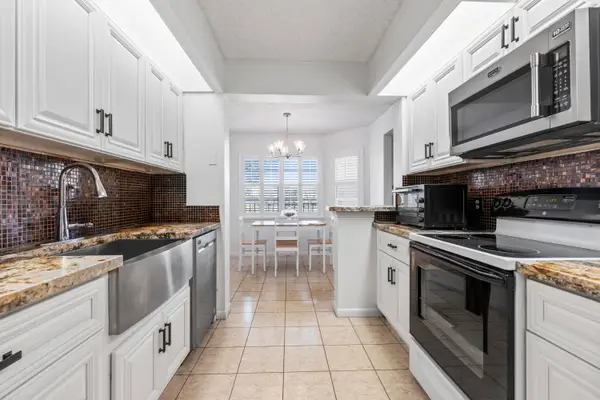 1000 SW 125th Avenue #211, Pembroke Pines, FL 33027