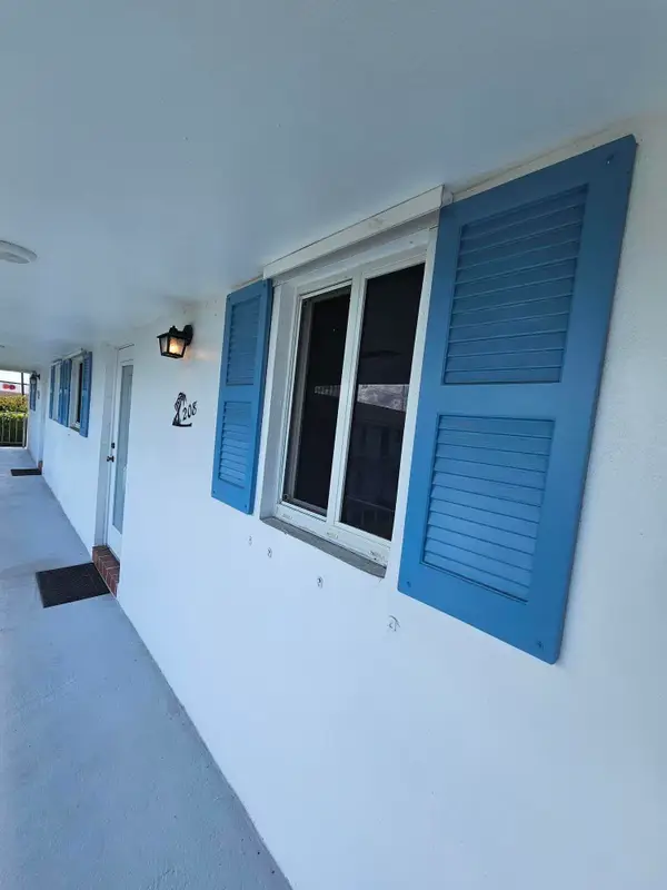 1115 Lake Terrace #208, Boynton Beach, FL 33426