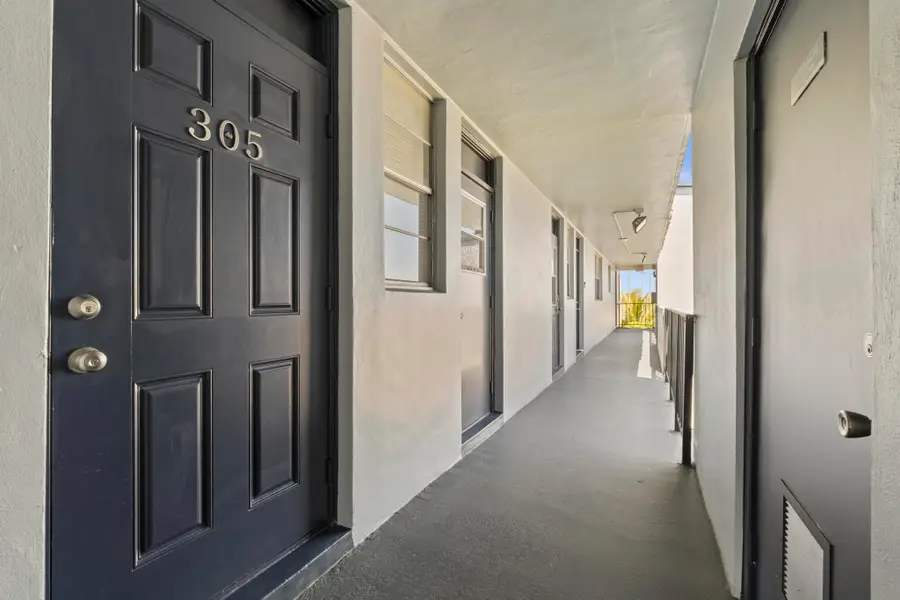 5275 NW 10th Court #305, Plantation, FL 33313 - #2