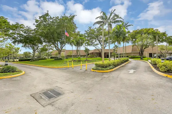 10434 Sunrise Lakes Boulevard #206, Sunrise, FL 33322