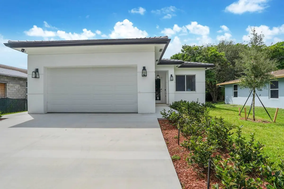 2962 NW 10th Court, Fort Lauderdale, FL 33311 - #1
