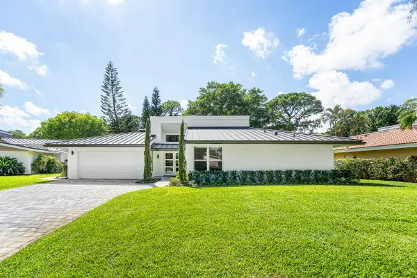 654 W Lakewoode Circle, Delray Beach, FL 33445