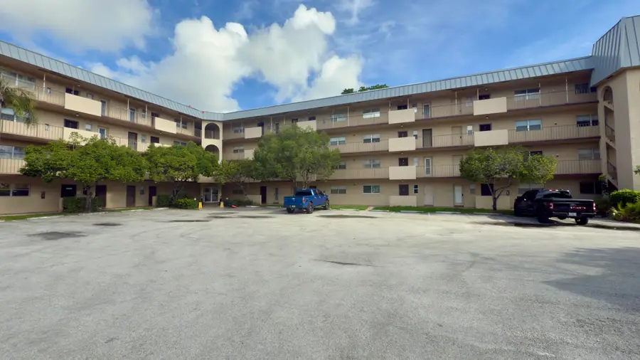 6201 N Falls Cir Drive, Lauderhill, FL 33319 - #2