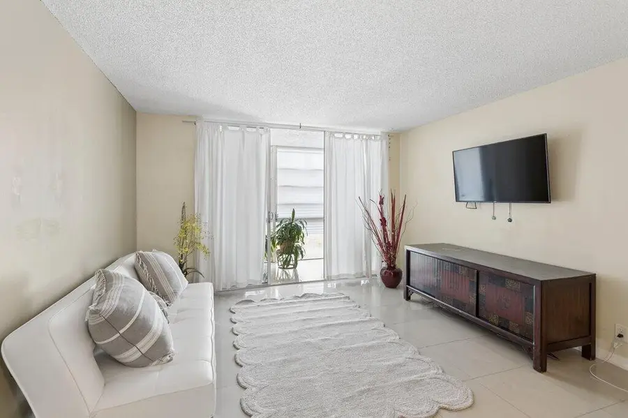 3141 NW 47th Terrace #124, Lauderdale Lakes, FL 33319 - #2