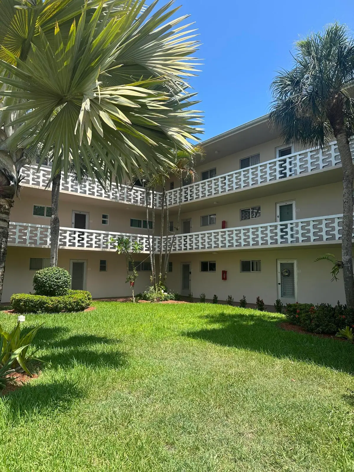 2812 S Garden Dr #304, Lake Worth, FL 33461 - #1