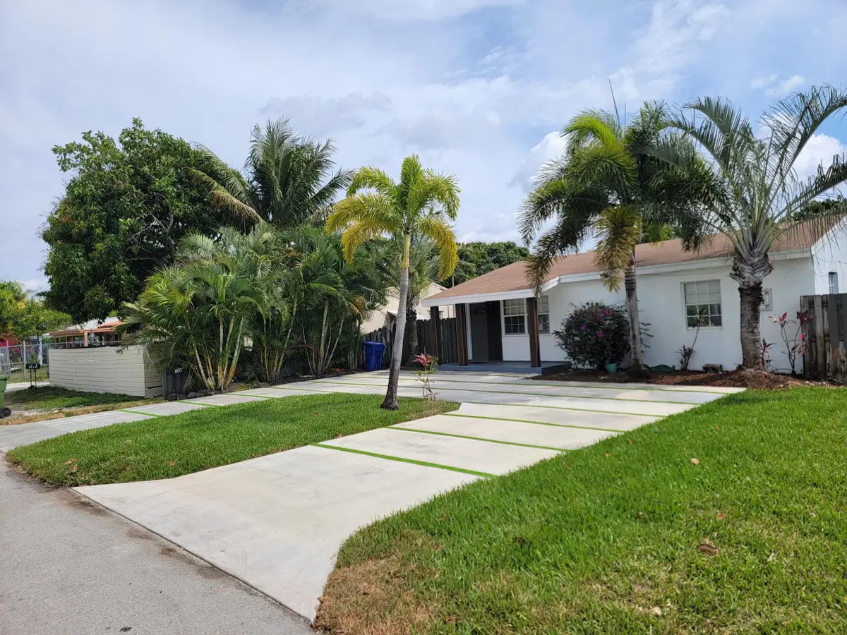 1600 NW 2nd Avenue, Fort Lauderdale, FL 33311 - #1