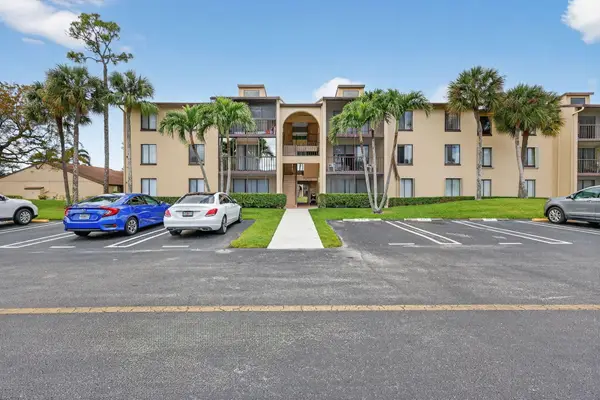 624 Sea Pine Way #B3, ,, FL 33415