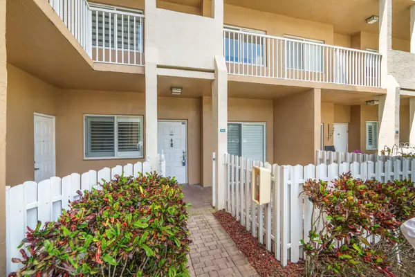 7623 Southampton Terrace #102, Tamarac, FL 33321