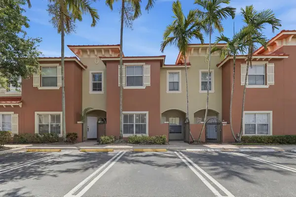 178 Lake Monterey Circle, Boynton Beach, FL 33426