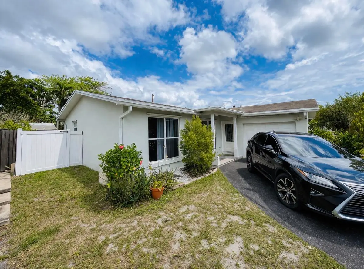 11361 NW 32nd Place, Sunrise, FL 33323 - #1