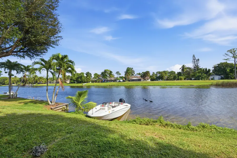 2462 Westmont Place, Royal Palm Beach, FL 33411 - #3