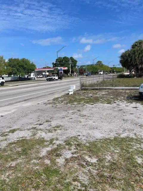 000 N 25th Street, Fort Pierce North, FL 34994 - #3