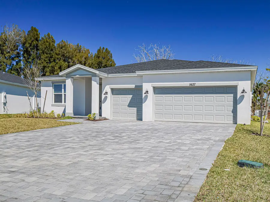 5637 Hampton Park Circle, Vero Beach, FL 32966 - #3