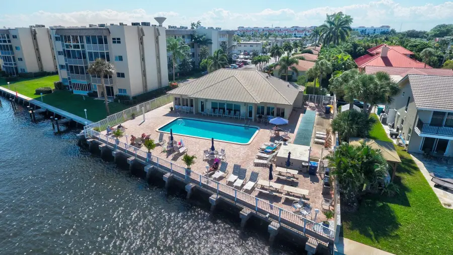 632 Snug Harbor Drive #D2, Boynton Beach, FL 33435 - #3