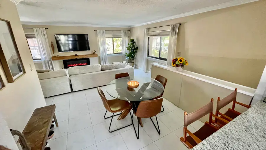 134 Wimbledon Lakes Drive, Plantation, FL 33324 - #3