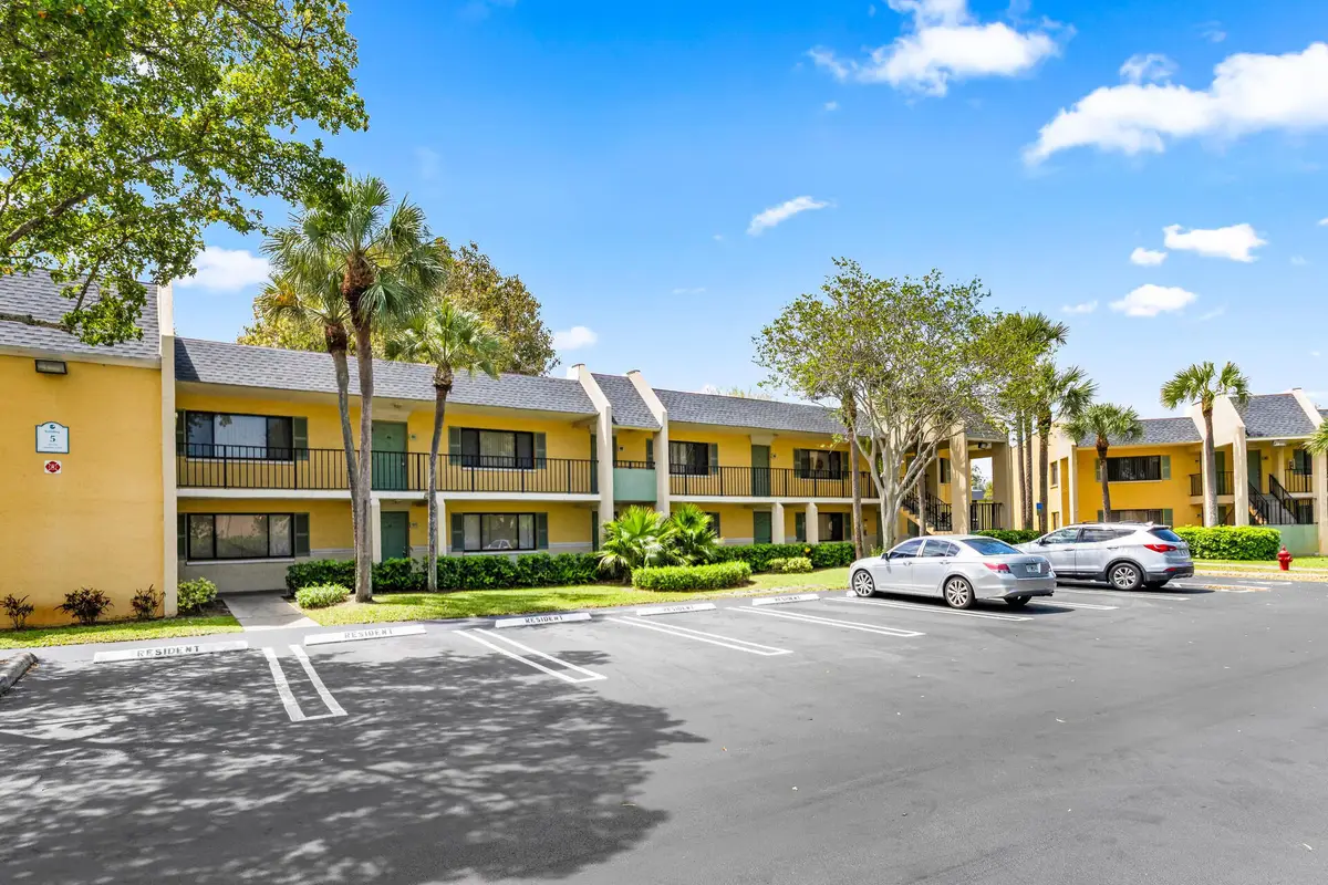 507 Meadows Circle, Boynton Beach, FL 33436 - #1