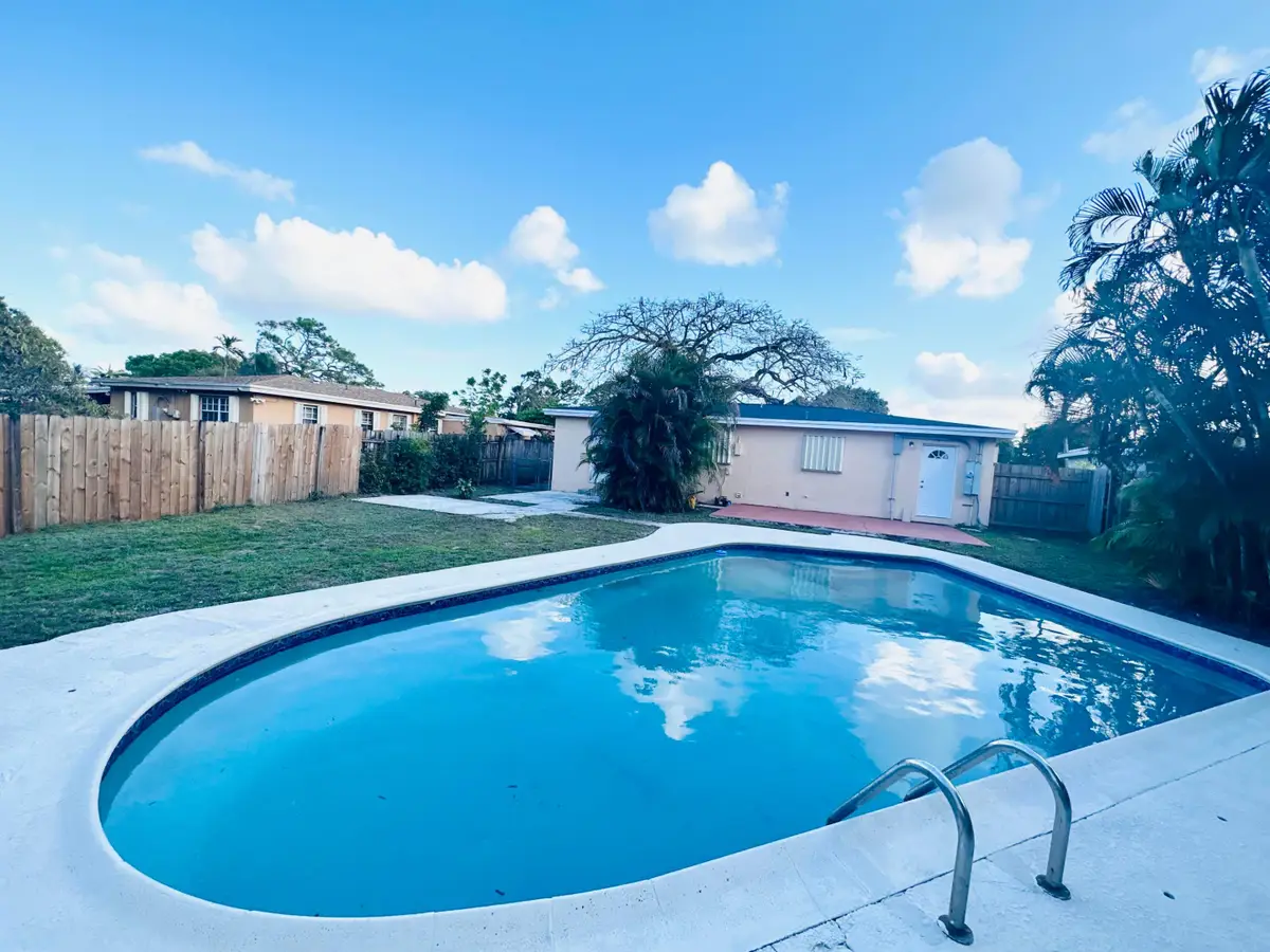 2849 SW 8th Street, Fort Lauderdale, FL 33312 - #1