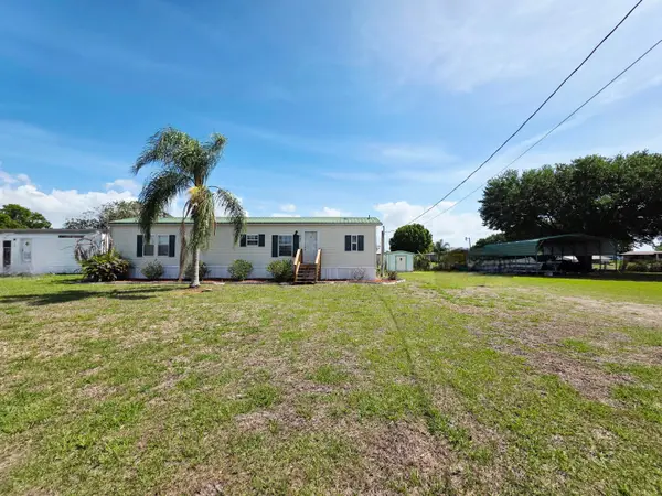 1501 Lake Drive W, Okeechobee, FL 34974
