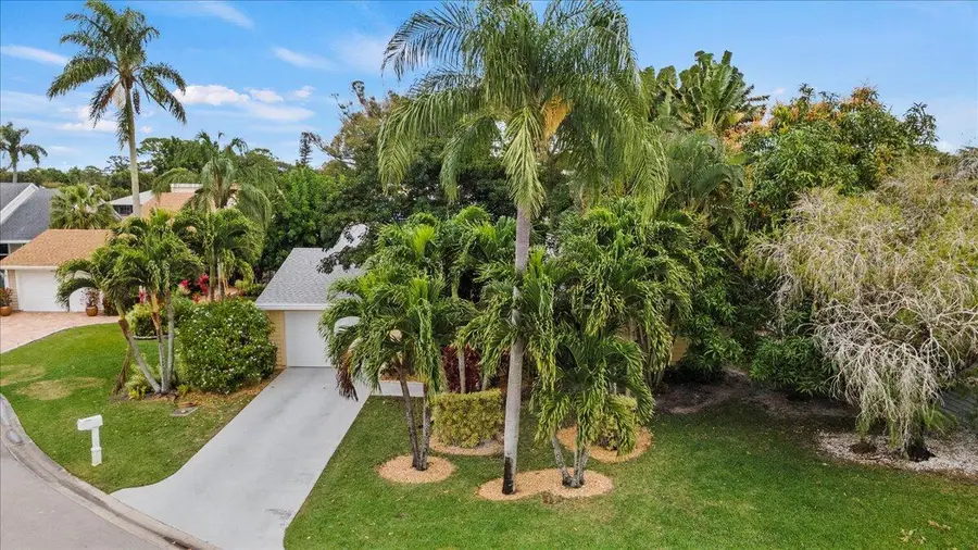 6691 S Pine Court, West Palm Beach, FL 33418 - #2