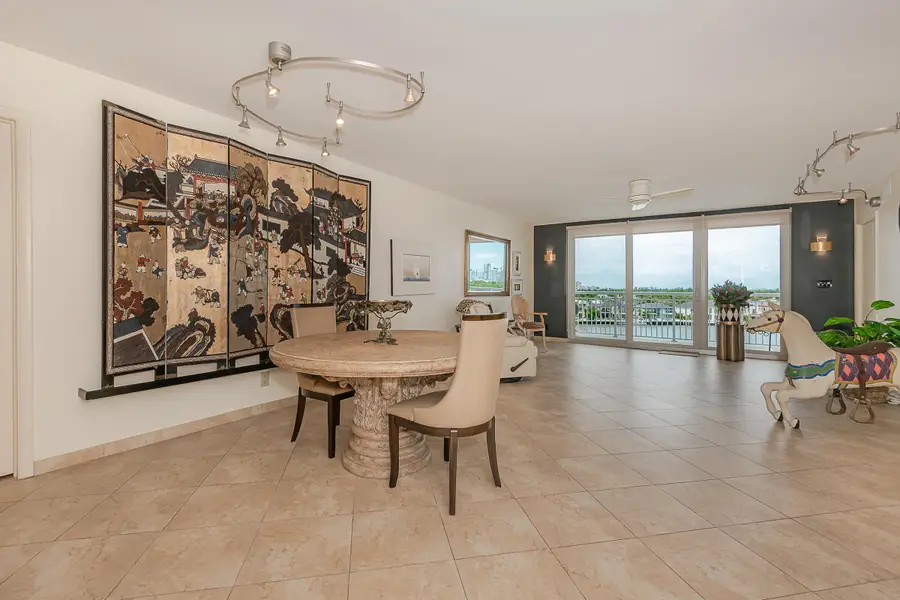 511 Bayshore Drive #707, Fort Lauderdale, FL 33304 - #2