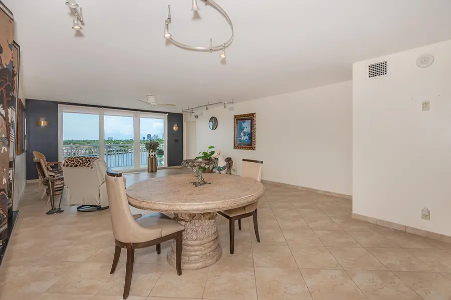 511 Bayshore Drive #707, Fort Lauderdale, FL 33304 - #3