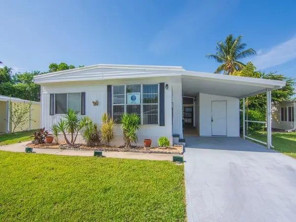 521 NE Sapphire Way, Jensen Beach, FL 34957