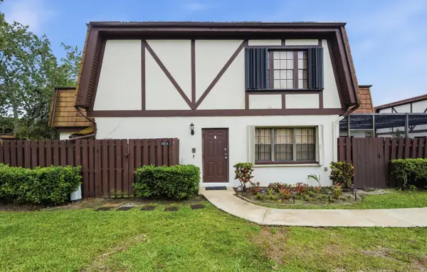 105 Weybridge Circle #A, Royal Palm Beach, FL 33411