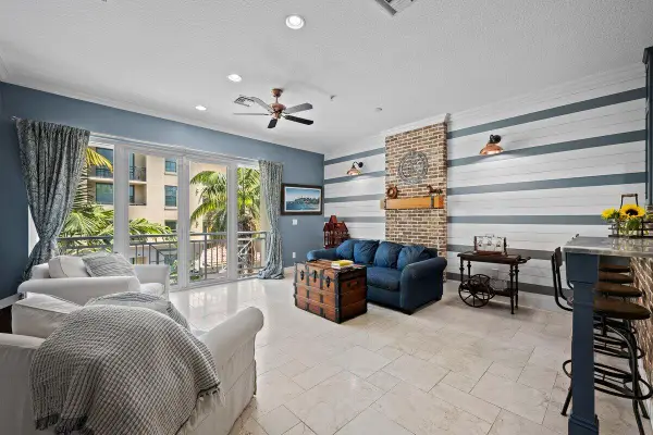 12 SE 1st Avenue #302, Delray Beach, FL 33444