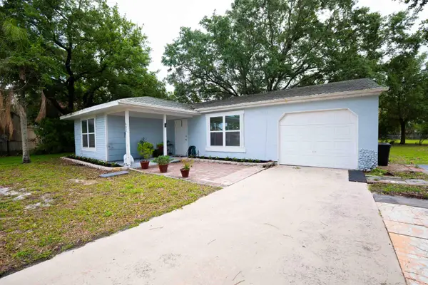 402 SW Ruffner Court, Port St Lucie, FL 34953