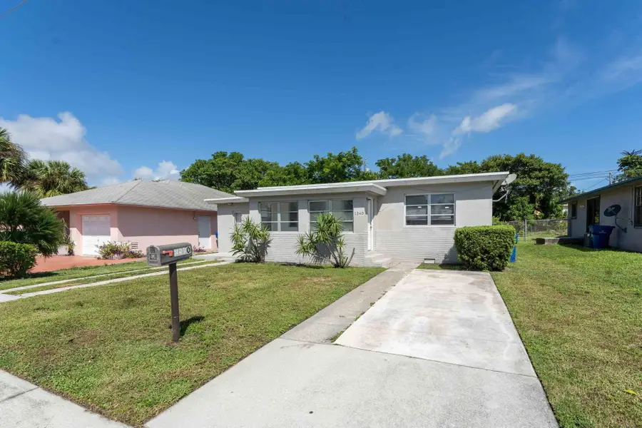 1340 W 33rd Street, Riviera Beach, FL 33404 - #3