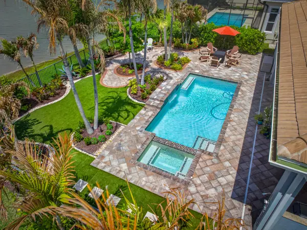 9086 SW Roccia Way, Port St Lucie, FL 34987