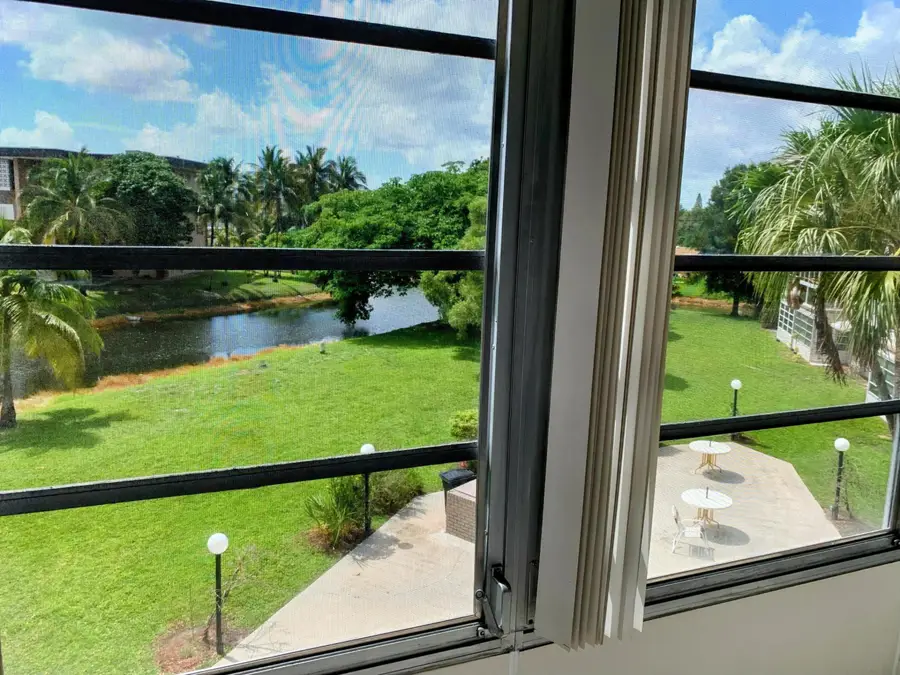2800 NW 47th Terrace #304, Lauderdale Lakes, FL 33313 - #3