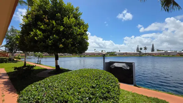 900 SW 10th Terrace #2s, Hallandale Beach, FL 33009