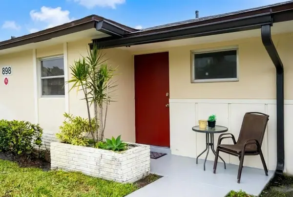 2898 Ashley Dr Drive E #C, West Palm Beach, FL 33415