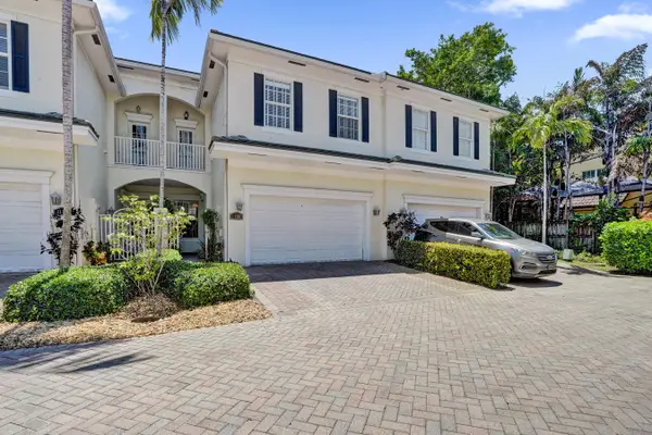 1127 N Victoria Park Road, Fort Lauderdale, FL 33304