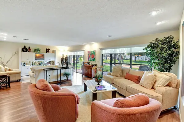 15 Stratford Drive #A, Boynton Beach, FL 33436