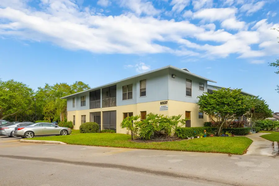 6537 SE Federal Highway #101, Stuart, FL 34997 - #2