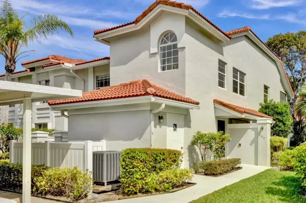 7669 Springwater Place #202, Boynton Beach, FL 33437