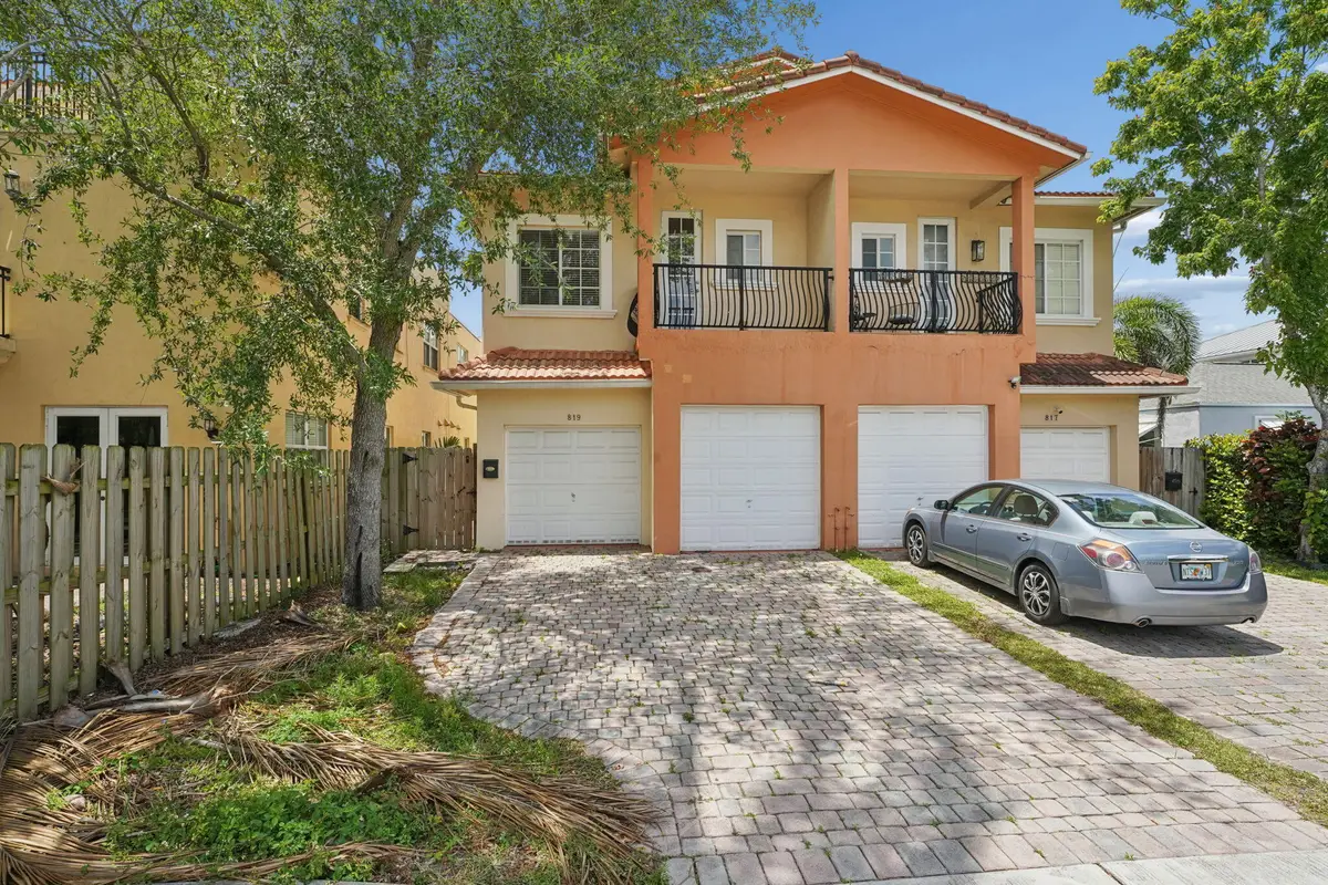 819 SW 7th Avenue, Fort Lauderdale, FL 33315 - #1
