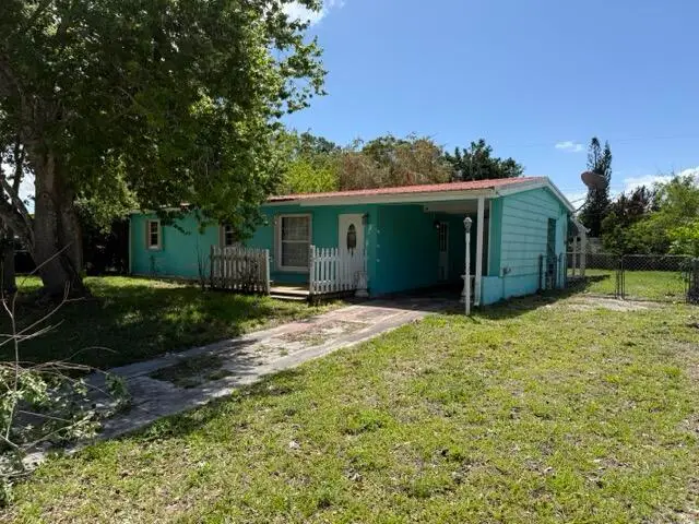 2443 2nd Place Sw, Vero Beach, FL 32962 - #1