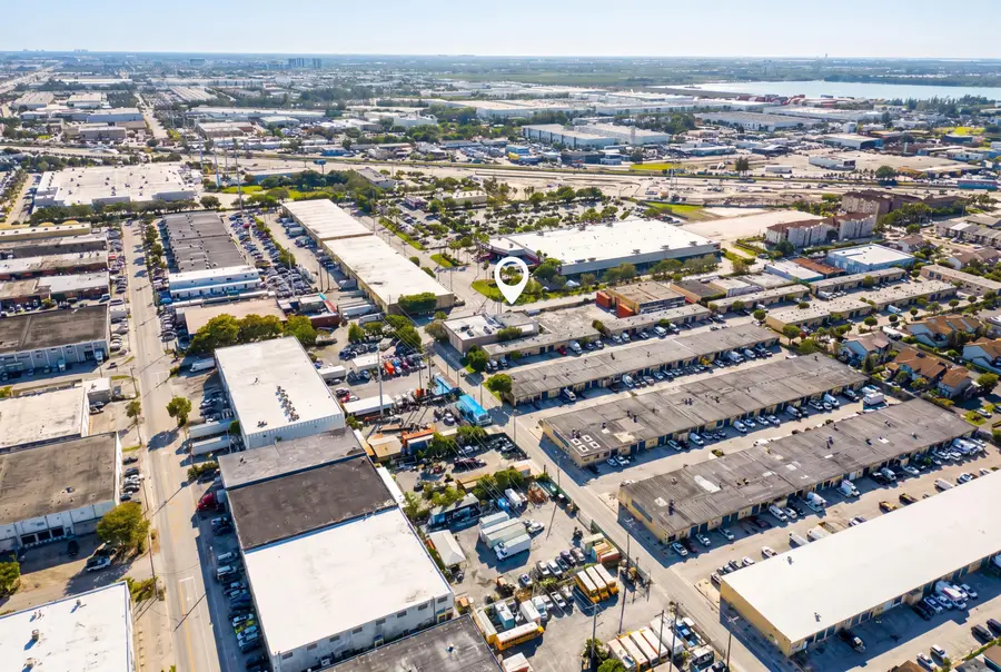 8015 NW 98th Street, Hialeah Gardens, FL 33016 - #2