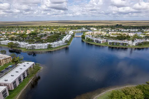 10442 E Clairmont Circle #204, Tamarac, FL 33321