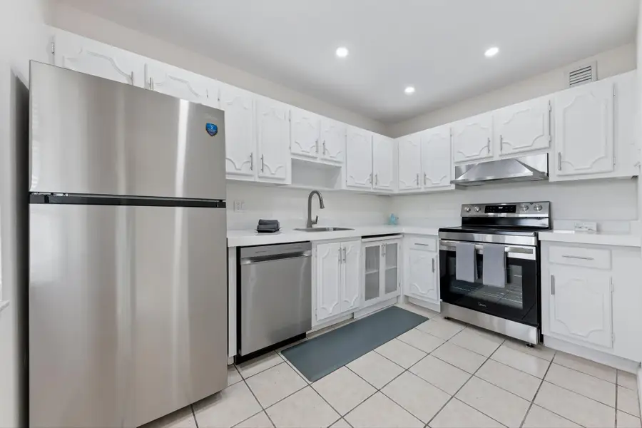 126 Sparrow Drive #10b, Royal Palm Beach, FL 33411 - #3