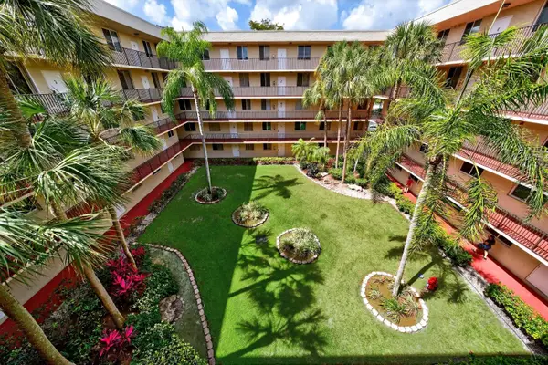 3223 Riverside Drive #C-406, Coral Springs, FL 33065