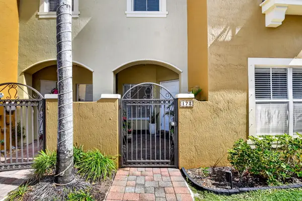 173 Lake Monterey Circle, Boynton Beach, FL 33426