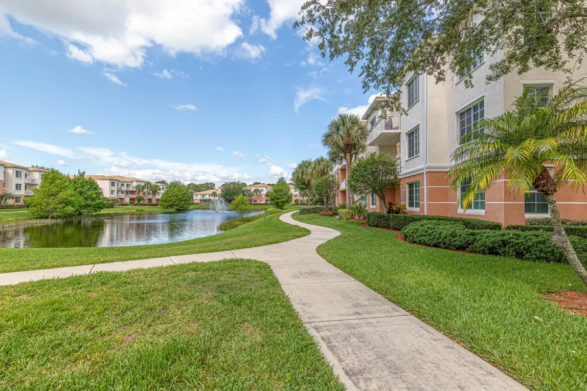 6101 Myrtlewood Circle W, Palm Beach Gardens, FL 33418 - #1